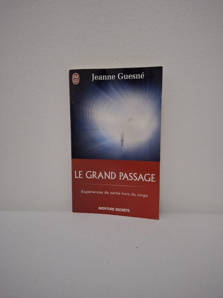 Jeanne Guesné Titre : Le Grand Passage ​Dans ce témoignage captivant, Jeanne Guesné explore le phénomène des sorties hors du corps et la survie de la conscience. Elle décrit ses voyages astraux comme une preuve que l'esprit peut exister indépendamment de l'enveloppe physique. À travers ses récits, elle transforme notre vision de la mort, la présentant non comme une fin, mais comme une transition vers une autre dimension. C’est une quête spirituelle profonde qui invite à découvrir la nature invisible et illimitée de l'être humain.