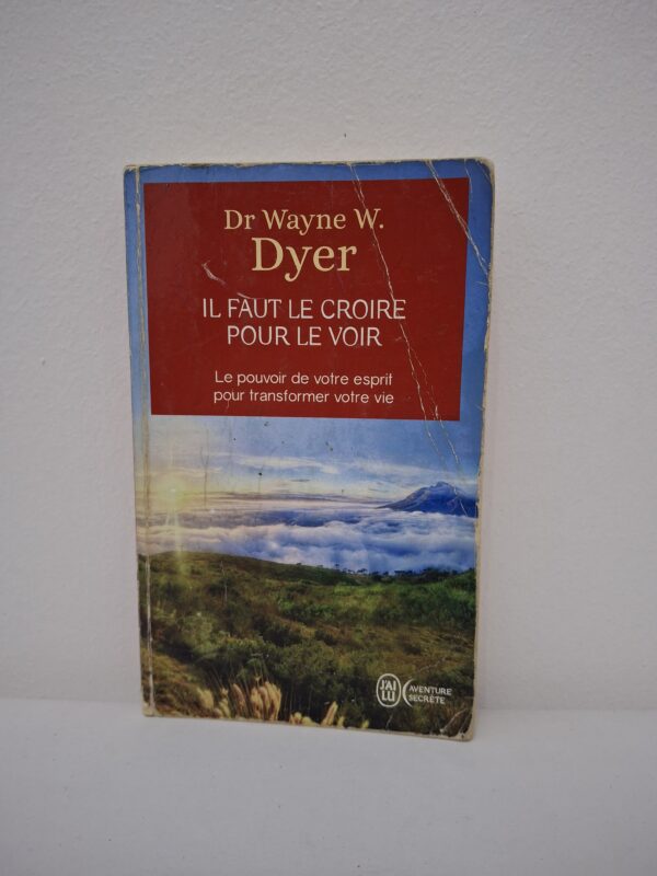 Dans cet ouvrage inspirant, Wayne Dyer explique comment nos pensées et croyances façonnent notre réalité quotidienne. Il soutient que la transformation de notre vie commence par un changement profond de notre état d'esprit intérieur. En apprenant à visualiser et à croire en nos capacités, nous attirons naturellement le succès et le bien-être. C'est un guide pratique pour utiliser le pouvoir de l'esprit afin de manifester ses désirs les plus profonds