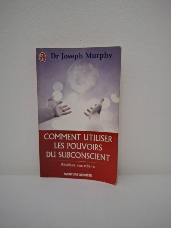 Cet ouvrage de référence explique comment influencer notre esprit profond pour transformer radicalement notre vie quotidienne et atteindre nos objectifs personnels. L'auteur propose des techniques de visualisation et de pensée positive pour libérer les blocages psychologiques et attirer le succès, la santé et la prospérité. C'est un guide pratique qui explore le lien entre nos croyances intérieures et la réalité extérieure que nous manifestons.