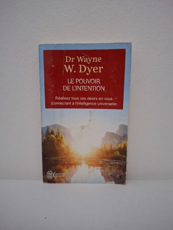 Dans cet ouvrage majeur, Wayne Dyer redéfinit l'intention non pas comme une volonté personnelle, mais comme une force créatrice de l'univers à laquelle nous pouvons nous connecter. Il explique comment surmonter les obstacles de l'ego pour s'aligner sur cette "intelligence universelle" afin de manifester ses désirs et vivre une vie pleine de sens. Le livre propose des étapes concrètes pour cultiver sept faces de l'intention : la créativité, la gentillesse, l'amour, la beauté, l'expansion, l'abondance et la paix.