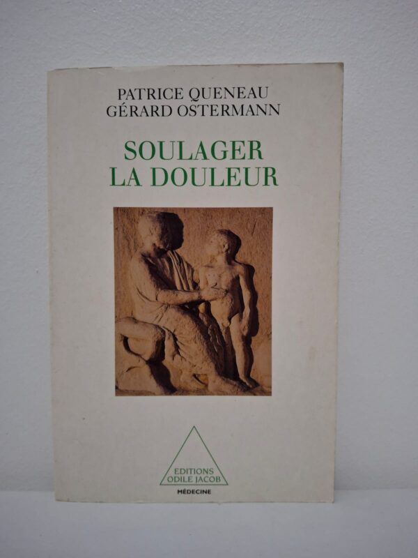 Ce livre, écrit par les professeurs Patrice Queneau et Gérard Ostermann, est un ouvrage de référence sur la prise en charge médicale et humaine de la souffrance physique. Les auteurs y expliquent les mécanismes de la douleur et présentent les différentes solutions thérapeutiques, des médicaments aux approches psychologiques. Le livre insiste sur l'importance de l'écoute et du dialogue entre le médecin et le patient pour un traitement efficace. C'est un plaidoyer pour une médecine plus humaine qui place le soulagement du patient au cœur de ses priorités.