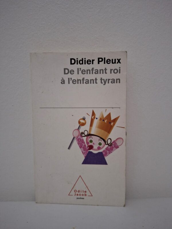 Dans ce livre, le psychologue Didier Pleux analyse les dérives de l'éducation permissive qui, en voulant trop préserver l'enfant, finit par en faire un être incapable de supporter la moindre frustration. Il explique comment l'« enfant roi », placé au centre de toutes les attentions, peut se transformer en « enfant tyran », dictant sa loi à son entourage. L'auteur plaide pour un retour à une autorité bienveillante mais ferme, essentielle pour aider l'enfant à se construire et à s'adapter à la réalité du monde social.