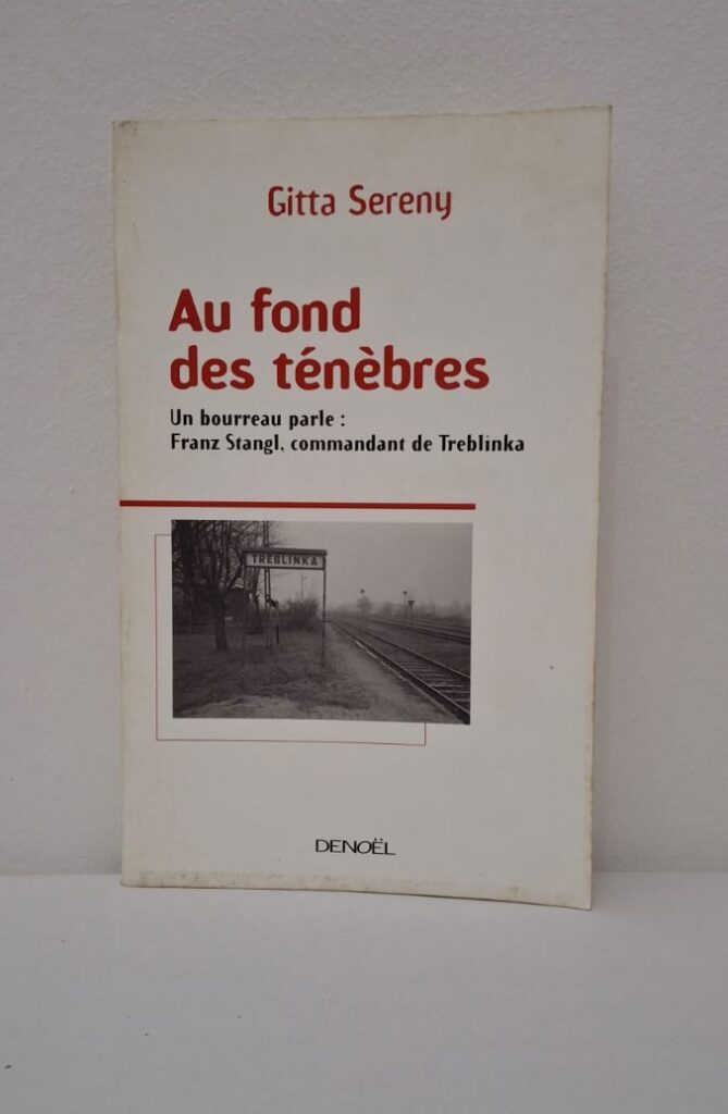 Ce livre est le résultat d'entretiens exceptionnels avec Franz Stangl, ancien commandant des camps de Sobibor et Treblinka. L'autrice explore la psychologie d'un "bourreau" pour comprendre comment un homme ordinaire peut participer à une extermination de masse. L'ouvrage analyse le processus de déshumanisation et la bureaucratie de la mort durant la Shoah. C'est un document historique et humain bouleversant, cherchant la vérité derrière le silence et les justifications d'un criminel de guerre