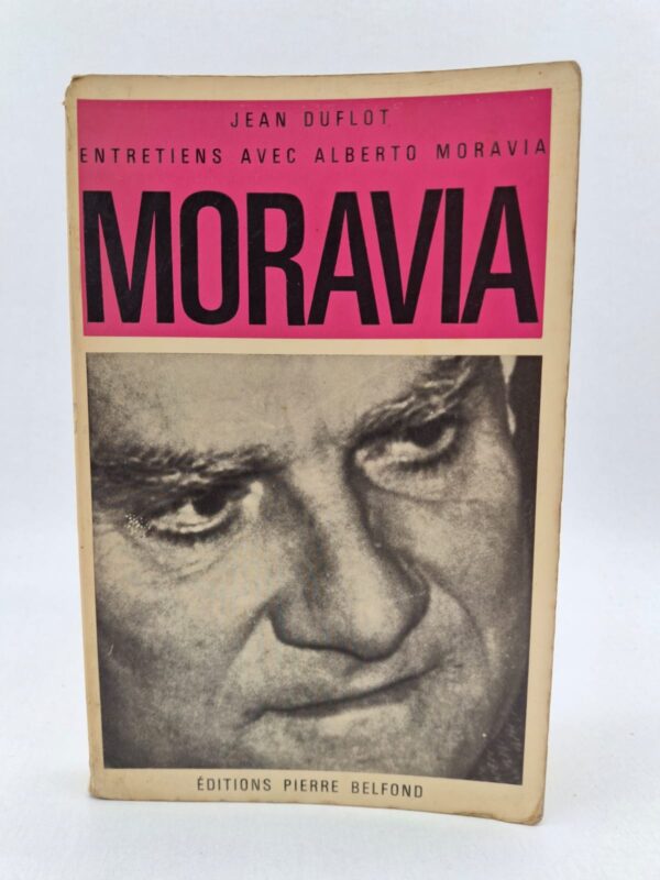 Dans ce livre, Alberto Moravia livre ses réflexions avec la franchise et la lucidité qui caractérisent son œuvre. Les échanges abordent des thématiques variées telles que sa conception du roman, son engagement politique, le cinéma et la psychanalyse. L'ouvrage constitue un document précieux pour comprendre l'évolution de la pensée de Moravia, depuis son premier succès avec Les Indifférents jusqu'à ses travaux ultérieurs. Il explore ses obsessions récurrentes, notamment l'aliénation de l'individu, la critique de la bourgeoisie et le réalisme humain. Ce dialogue entre littérature et philosophie met en lumière le parcours intellectuel d'un témoin majeur des transformations de son époque.