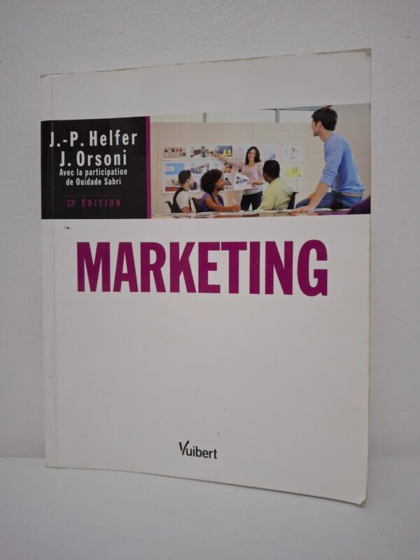 Cette treizième édition explore l'ensemble du cycle marketing, de la compréhension du comportement du consommateur à la définition d'une stratégie de marque pérenne dans un contexte de mondialisation. Les auteurs décortiquent les mécanismes de la valeur, la gestion des réseaux de distribution et l'évolution des politiques de prix face à une concurrence accrue. Le livre intègre les dernières avancées technologiques et sociétales, soulignant l'importance de l'éthique, de la responsabilité sociale des entreprises et de la transformation digitale. À l'aide de cas réels et d'une pédagogie rigoureuse, il fournit aux étudiants les clés pour concevoir des offres innovantes et gérer efficacement la relation client dans un marché en perpétuelle mutation.