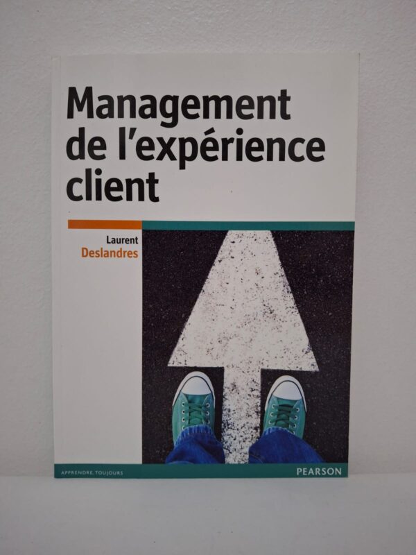 Ce livre présente une méthodologie complète pour transformer chaque point de contact entre une marque et son public en un moment mémorable et positif. L'auteur analyse comment l'émotion et la satisfaction globale surpassent désormais le simple rapport qualité-prix dans les décisions d'achat modernes. À travers des outils concrets, l'ouvrage guide les managers dans la cartographie du parcours client et l'identification des "moments de vérité" cruciaux pour la fidélisation. Enfin, il souligne l'importance d'une culture d'entreprise centrée sur l'humain pour garantir une expérience fluide, cohérente et différenciante sur le long terme