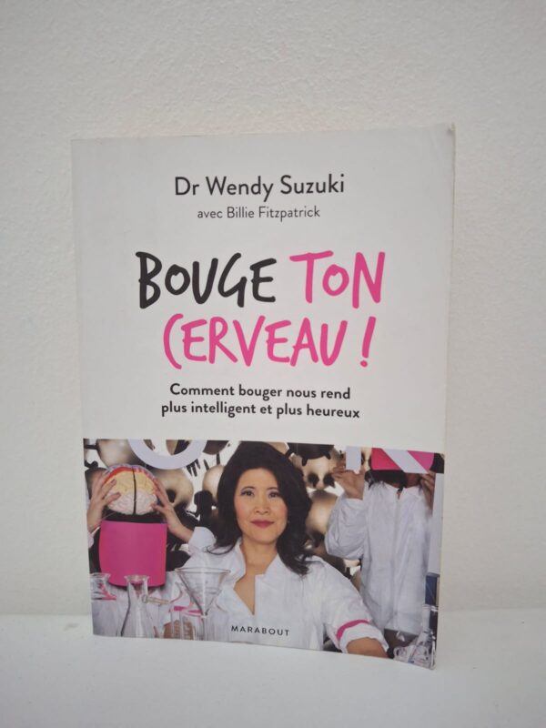 La neuroscientifique Wendy Suzuki démontre comment l'exercice physique transforme radicalement la structure et les capacités de notre cerveau. L'ouvrage explique les mécanismes biologiques par lesquels le mouvement stimule la mémoire et améliore les facultés de concentration. Le livre propose une approche pratique pour devenir plus intelligent et plus heureux en intégrant l'action physique au quotidien. C'est un guide inspirant qui allie découvertes scientifiques et conseils de vie pour optimiser son bien-être cérébral et émotionne