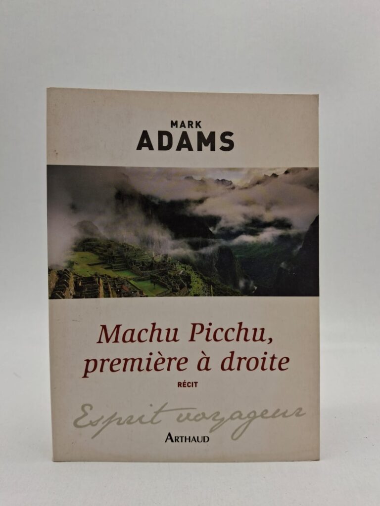 L'auteur, un journaliste sédentaire, décide de suivre l'itinéraire exact de Hiram Bingham, l'homme qui a révélé le Machu Picchu au monde en 1911. Accompagné d'un guide australien excentrique, il traverse les Andes péruviennes dans des conditions souvent précaires et spectaculaires. Le livre mêle habilement l'histoire fascinante de l'archéologie andine avec une aventure personnelle remplie d'humour et d'autodérision. C'est une enquête captivante qui tente de démêler la vérité historique des mythes entourant la cité perdue des Incas.