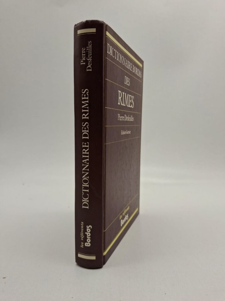 Dictionnaire Bordas des rimes est un ouvrage pratique qui aide à trouver des rimes pour écrire des poèmes et des textes littéraires.