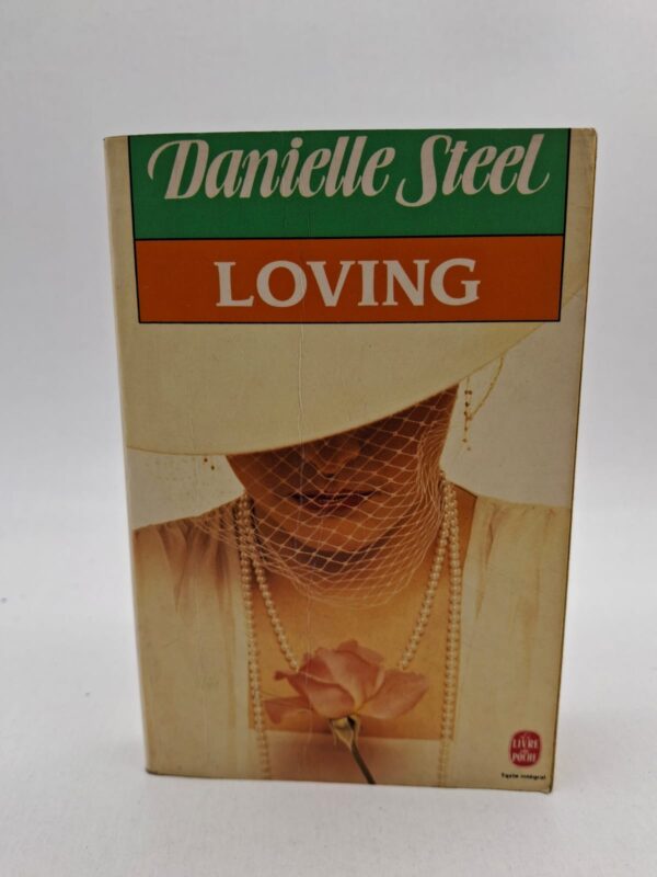 L’histoire suit une femme qui cherche le bonheur et l’amour malgré les épreuves de la vie. Elle traverse des moments difficiles liés à la famille, au mariage et aux sentiments. Le roman montre la force du courage, de l’espoir et des relations humaines. Danielle Steel raconte une histoire émouvante avec beaucoup de sensibilité.