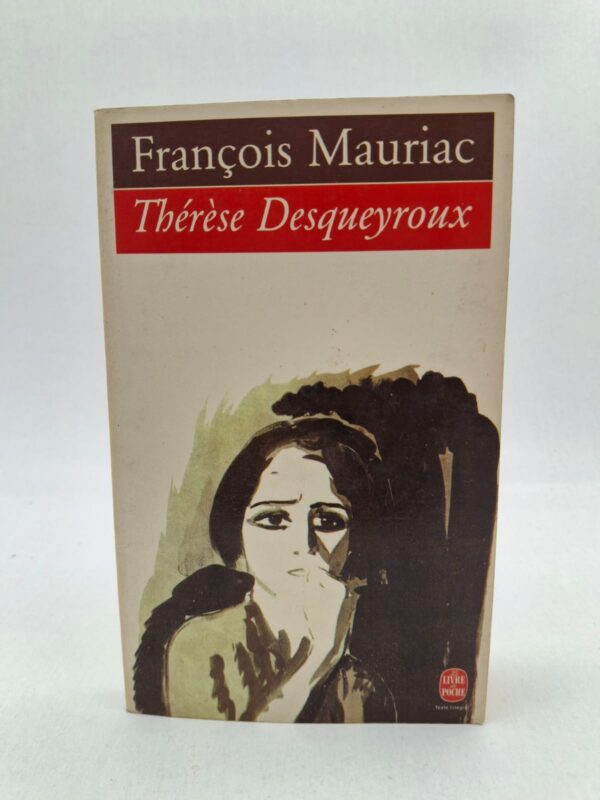Thérèse Desqueyroux vit dans une famille bourgeoise où elle se sent seule et incomprise. Malheureuse dans son mariage, elle commet un acte grave contre son mari Bernard. Le roman explore les sentiments de solitude, de culpabilité et de révolte intérieure. François Mauriac critique la société traditionnelle et les contraintes imposées aux femmes.