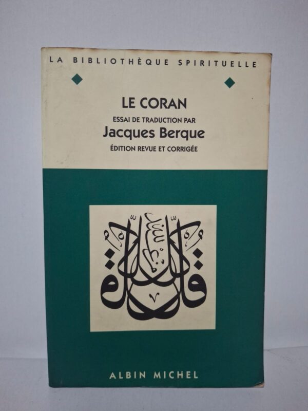 Dans cette traduction du Coran, Jacques Berque cherche à transmettre le sens profond du texte sacré. Il met en valeur la richesse de la langue arabe et la dimension spirituelle du message. L’ouvrage aide les lecteurs francophones à mieux comprendre l’islam et ses enseignements. Cette édition revue et corrigée offre une lecture claire, fidèle et accessible du Coran.
