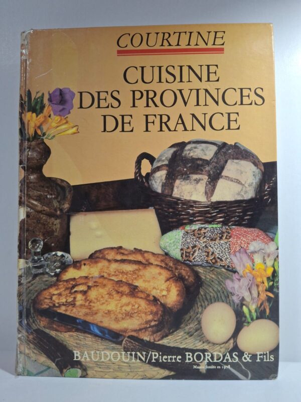 L’ouvrage présente un large choix de recettes issues des différentes provinces françaises. Il met en valeur les produits du terroir et le savoir-faire gastronomique régional. Chaque recette reflète l’histoire, la culture et les coutumes locales. Ce livre constitue une référence pour découvrir la richesse de la cuisine traditionnelle française.