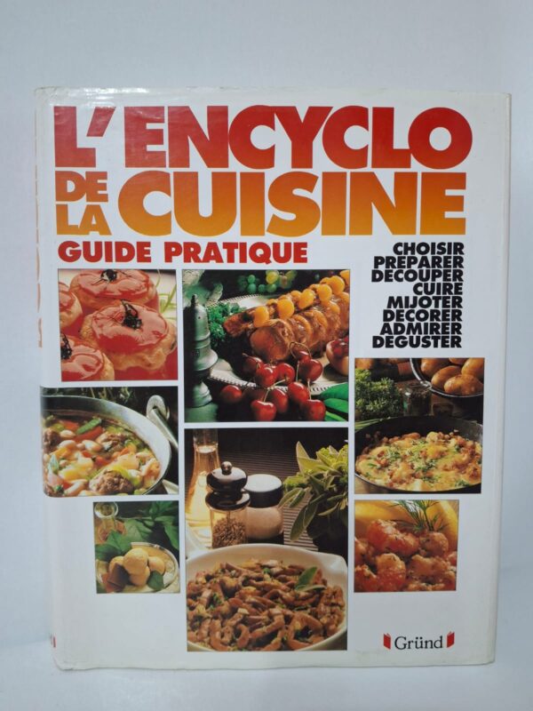 Le livre explique les principales méthodes culinaires, du choix des ingrédients à la présentation des plats. Il détaille les techniques de préparation, de découpe, de cuisson et de décoration. De nombreuses recettes illustrent les savoir-faire nécessaires pour réussir différents types de plats.