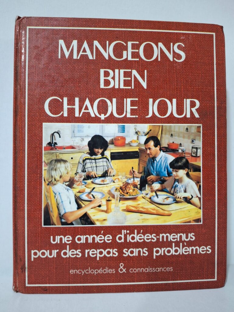 Le livre présente des suggestions de menus variés pour chaque jour de l’année. Il aide à composer des repas équilibrés, adaptés aux besoins de toute la famille. Des conseils pratiques permettent de simplifier la préparation et la planification des repas. Cet ouvrage constitue un guide utile pour bien manger au quotidien tout en diversifiant son alimentation.
