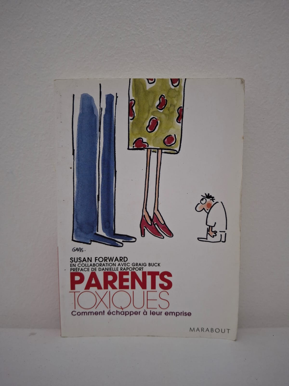 Parents toxiques : Comment échapper à leur emprise. Ce livre est un ouvrage de référence en psychologie qui traite des relations parents-enfants dysfonctionnelles. Susan Forward y définit les différents profils de "parents toxiques" (ceux qui critiquent, contrôlent, culpabilisent ou abusent) et explique comment leurs comportements marquent la vie de l'enfant devenu adulte. L'objectif est d'aider les lecteurs à se libérer des traumatismes passés, à poser des limites saines et à reprendre le contrôle de leur propre existence