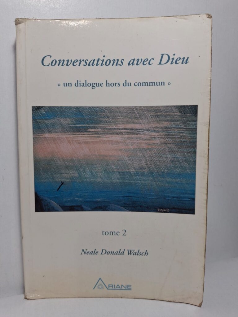 Dans ce deuxième tome, l’auteur poursuit son dialogue spirituel avec Dieu sur les grands enjeux de l’humanité. Les échanges abordent les relations humaines, la société, la politique et les défis mondiaux. L’ouvrage propose une vision fondée sur l’amour, la responsabilité et la compréhension mutuelle. Il invite le lecteur à réfléchir au sens de la vie et à son rôle dans le monde.