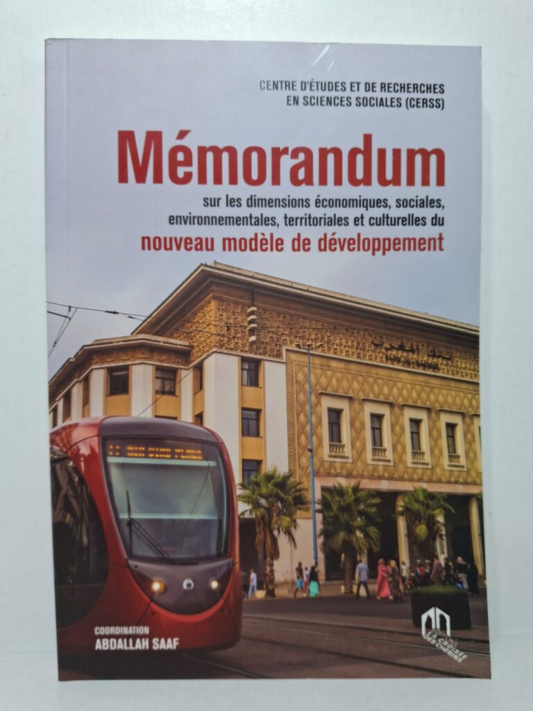 Le mémorandum analyse les défis économiques, sociaux, environnementaux, territoriaux et culturels du Maroc. Il formule des recommandations pour promouvoir un développement inclusif, durable et équitable. Les auteurs insistent sur l’importance de la gouvernance, de l’éducation et de la justice sociale.