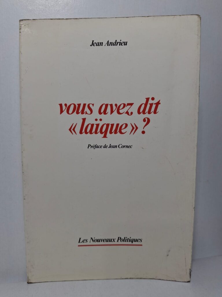 Jean Andrieu analyse la notion de laïcité, son histoire et ses principes fondamentaux. Il s’intéresse aux relations entre l’État, les religions et les citoyens dans un cadre démocratique. L’auteur cherche à clarifier les malentendus qui entourent souvent ce concept. Le livre défend une compréhension de la laïcité fondée sur la liberté de conscience et le respect de tous.