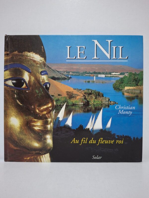 Cet ouvrage explore le Nil, le plus long fleuve d’Afrique, à travers son histoire et ses paysages. L’auteur présente les monuments, les villes et les populations qui vivent le long de ses rives. Les photographies illustrent la richesse culturelle et naturelle de l’Égypte et du Soudan. Le livre montre le rôle essentiel du Nil dans le développement des civilisations antiques et modernes.