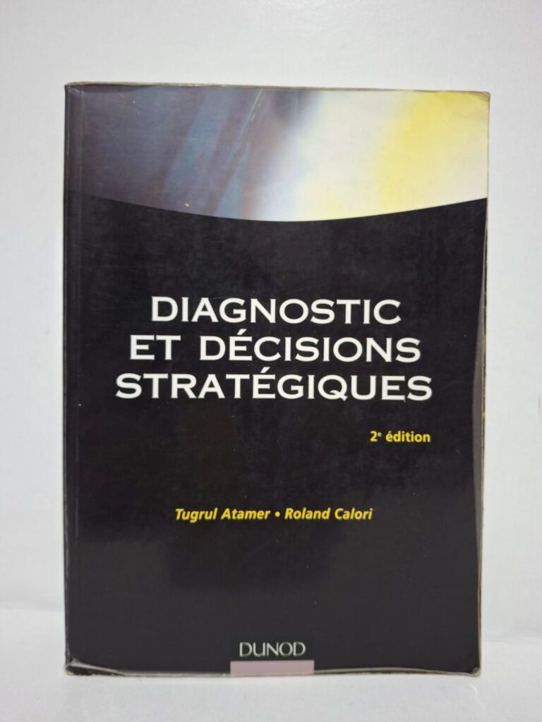 Cet ouvrage présente les outils et méthodes permettant de réaliser un diagnostic stratégique complet de l'entreprise. Les auteurs expliquent comment analyser l'environnement concurrentiel, les ressources internes et les facteurs clés de succès. Ils montrent comment transformer ces analyses en choix stratégiques cohérents et créateurs de valeur. Illustré par des exemples concrets, le livre s'adresse aux étudiants, consultants et dirigeants d'entreprise.