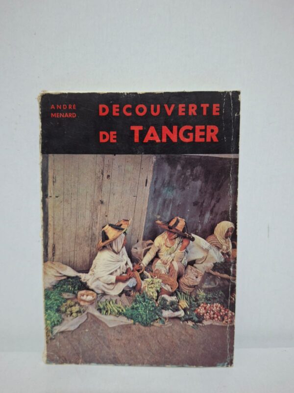 Ce livre invite le lecteur à explorer Tanger à travers son histoire, son patrimoine et son atmosphère cosmopolite. L’auteur décrit les quartiers anciens, les monuments, les marchés et les paysages qui font le charme unique de la ville. L’ouvrage met également en valeur la richesse culturelle de Tanger, marquée par les influences marocaines, méditerranéennes et internationales. Il constitue un guide intéressant pour comprendre l’évolution et l’identité de cette cité légendaire du nord du Maroc.