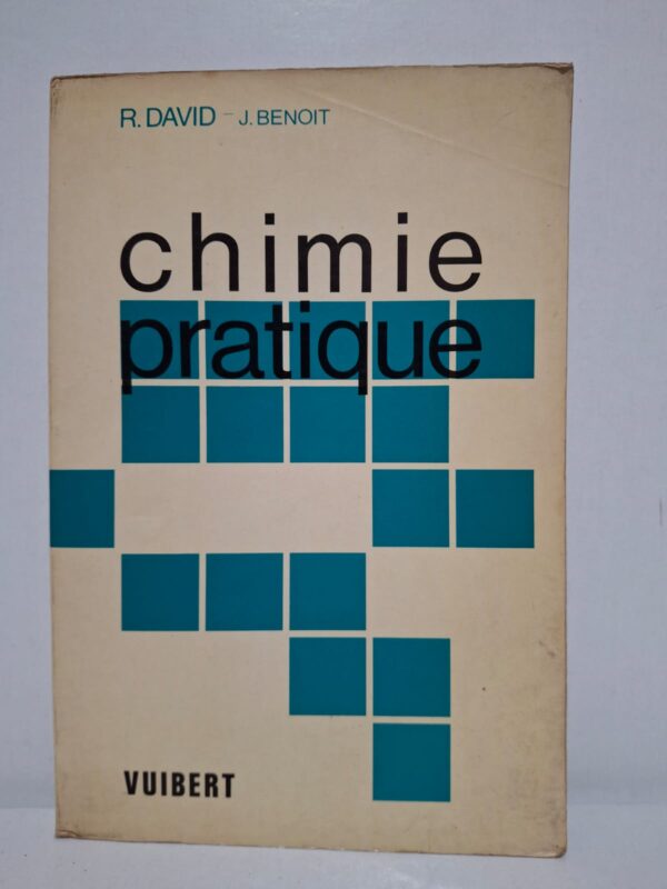 Cet ouvrage présente les principales méthodes et manipulations utilisées en laboratoire de chimie. Il explique les techniques expérimentales, les règles de sécurité et l'utilisation du matériel courant. Les auteurs proposent des exercices et des applications permettant de mettre en pratique les connaissances théoriques. Ce livre constitue un excellent support pour les étudiants en chimie, en sciences expérimentales et pour les travaux pratiques en laboratoire.