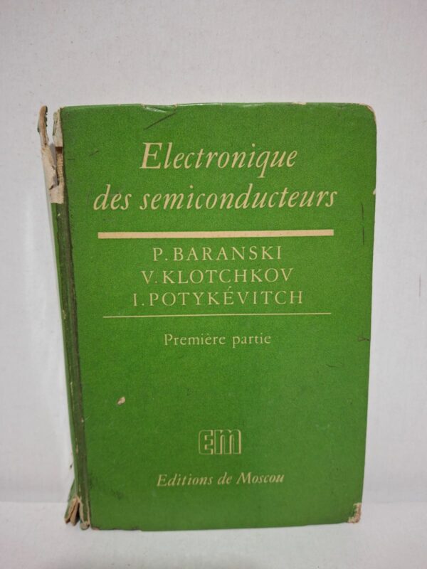 Ce livre présente les bases physiques et électroniques des matériaux semi-conducteurs ainsi que leurs propriétés électriques. Il explique les phénomènes de conduction, les jonctions et le fonctionnement des principaux composants électroniques. Les auteurs développent les notions essentielles nécessaires à la compréhension des dispositifs à semi-conducteurs. Cet ouvrage s'adresse principalement aux étudiants, ingénieurs et chercheurs en électronique et en physique.