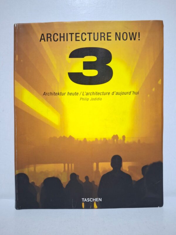 Architecture Now! 3 présente une sélection d'œuvres majeures réalisées par des architectes contemporains de renommée internationale. L'ouvrage met en avant des projets emblématiques illustrant les nouvelles tendances en matière de design, de technologie et de développement durable. Chaque réalisation est accompagnée de photographies, de plans et d'analyses mettant en valeur sa conception et son impact. Ce livre constitue une référence incontournable pour les architectes, étudiants et passionnés d'architecture contempor