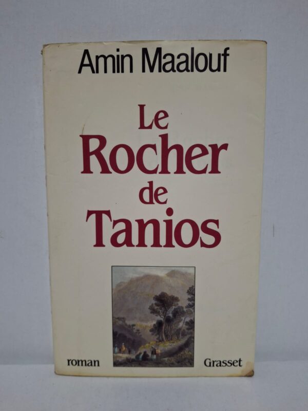 À travers la mystérieuse disparition de Tanios, Amin Maalouf raconte l'histoire d'un village libanais confronté aux rivalités politiques, religieuses et familiales. Le roman mêle légende, histoire et quête d'identité dans un récit riche en émotions et en suspense. Les personnages évoluent dans un monde où le destin individuel est profondément lié aux événements historiques. Lauréat du Prix Goncourt 1993, Le Rocher de Tanios est une œuvre majeure qui célèbre la mémoire, la tolérance et la richesse des cultures du Levant.