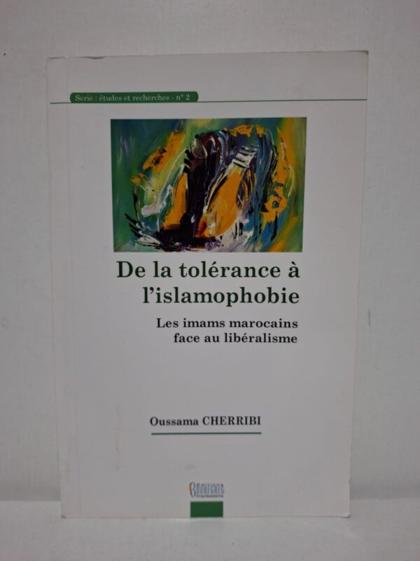 Dans cet ouvrage, Oussama Cherribi étudie les prises de position des imams marocains face aux mutations sociales, politiques et culturelles. Il examine les notions de tolérance, de liberté religieuse et d'islamophobie dans le contexte du Maroc et des sociétés contemporaines. L'auteur met en lumière les interactions entre le discours religieux, le libéralisme et les défis du dialogue interculturel. Ce livre constitue une réflexion documentée sur les rapports entre religion, société et modernité, destinée aux étudiants, chercheurs et lecteurs intéressés par les sciences sociales et religieuses