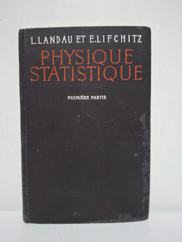 Ce livre présente les principes fondamentaux de la physique statistique et leur application aux systèmes en équilibre thermodynamique. Il développe les notions de distribution statistique, d'entropie, de température et de fonctions thermodynamiques à l'aide d'une approche mathématique rigoureuse. Destiné aux étudiants avancés et aux chercheurs, il fait partie de la célèbre collection de cours de physique théorique de Landau et Lifchitz. Cet ouvrage demeure une référence incontournable pour l'étude de la thermodynamique et de la mécanique statistique.