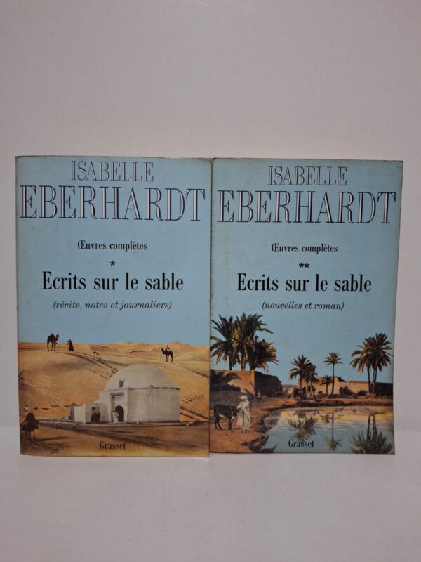 Ces deux tomes rassemblent l'ensemble des œuvres d'Isabelle Eberhardt. Le premier volume réunit ses récits de voyage, journaux et notes, témoignant de son immersion dans le désert et la société nord-africaine. Le second volume contient ses nouvelles, ses récits de fiction et son roman inachevé, explorant les thèmes de la liberté, de l'identité, du voyage et de la quête spirituelle. Cette édition constitue une référence essentielle pour découvrir l'univers littéraire de l'auteure
