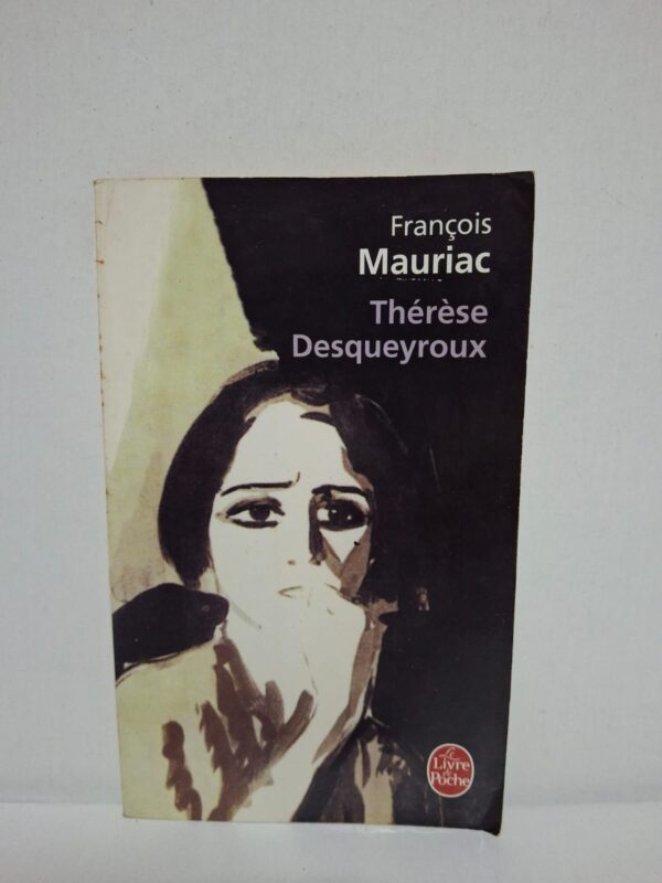 Thérèse Desqueyroux est accusée d'avoir tenté d'empoisonner son mari, Bernard, mais l'affaire est étouffée pour préserver l'honneur de la famille. En quête de liberté, elle se heurte aux conventions sociales et à un mariage sans amour. Mauriac dresse le portrait d'une femme complexe, prisonnière de son époque et de son milieu. Ce roman psychologique, d'une grande intensité, est considéré comme l'un des chefs-d'œuvre de la littérature française.