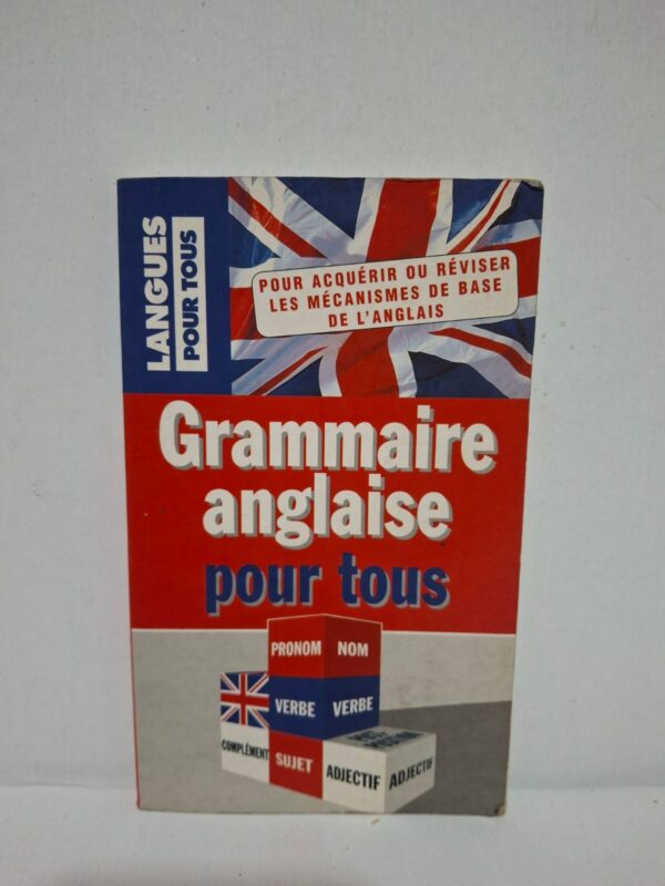 Cet ouvrage présente les principales règles de la grammaire anglaise de manière simple et progressive. Il explique les notions fondamentales telles que les pronoms, les noms, les verbes, les adjectifs et la construction des phrases. Illustré d'exemples clairs, il permet de comprendre et de maîtriser les mécanismes de base de l'anglais.