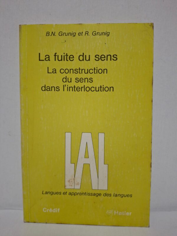 Les auteurs analysent la manière dont le sens se construit au cours de l'interlocution entre les locuteurs. Ils montrent que la communication repose sur des processus d'interprétation, de contexte et d'interaction plutôt que sur le seul contenu des mots. L'ouvrage propose une approche pragmatique et linguistique des échanges verbaux, en s'appuyant sur de nombreux exemples. Il constitue une référence utile pour les étudiants et chercheurs en linguistique, didactique des langues et sciences de la communication.