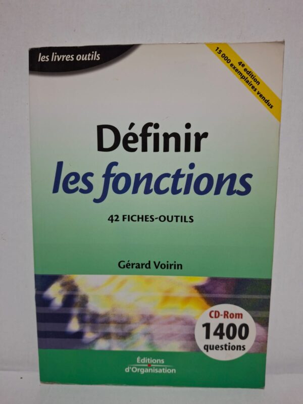 Dans cet ouvrage, Gérard Voirin propose une méthode claire pour définir les fonctions et les responsabilités dans l'entreprise à l'aide de 42 fiches-outils. Il présente des techniques permettant d'organiser les missions, de clarifier les rôles et d'améliorer la gestion des compétences. De nombreux exemples et supports pratiques facilitent la mise en œuvre des outils de management et de gestion des ressources humaines. Ce livre constitue une référence utile pour les managers, les responsables RH, les consultants et les étudiants en management.