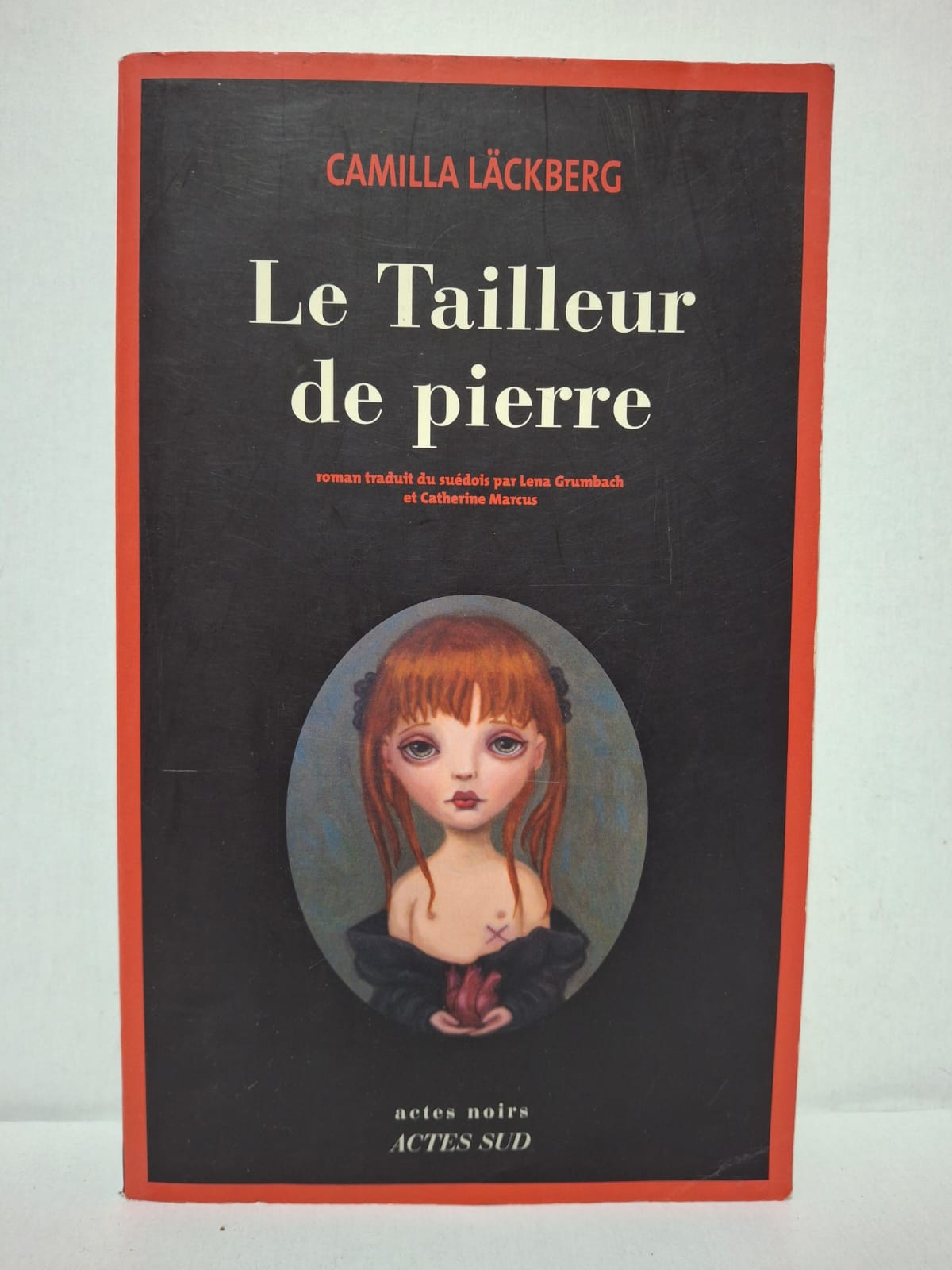 Le Tailleur de pierre — Camilla Läckberg (traduit du suédois par Lena Grumbach et Catherine Marcus) Le Tailleur de pierre — Camilla Läckberg (traduit du suédois par Lena Grumbach et Catherine Marcus)